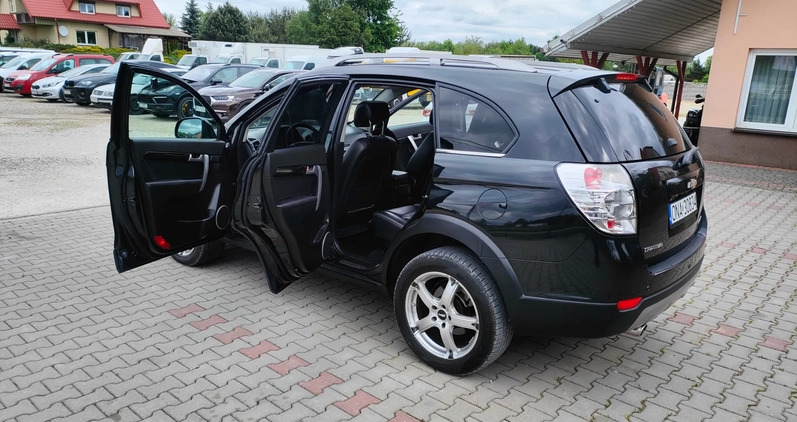 Chevrolet Captiva cena 39500 przebieg: 177000, rok produkcji 2011 z Staszów małe 529